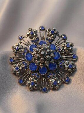 Starburst Snowflake Blue Rhinestone Brooch Gunmetal 2.25 Inch